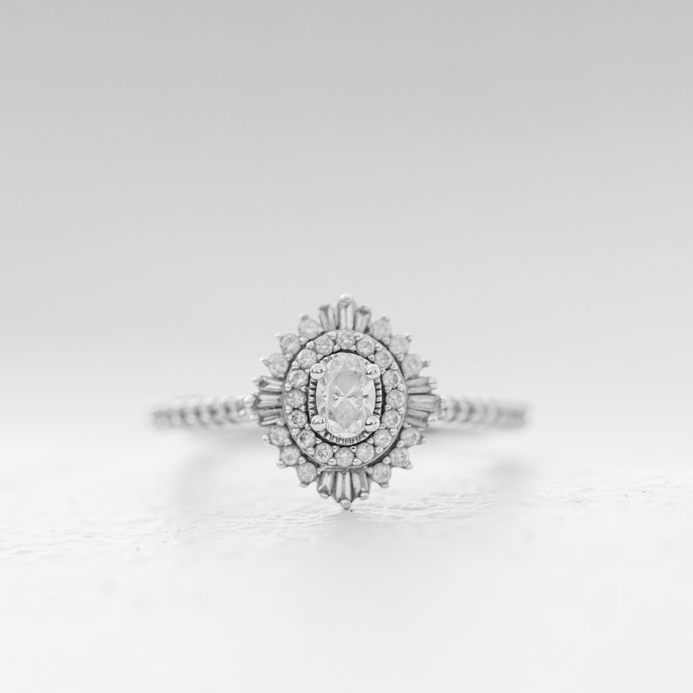 Zales Marilyn Monroe Oval Diamond Double Frame Starburst
Engagement Ring